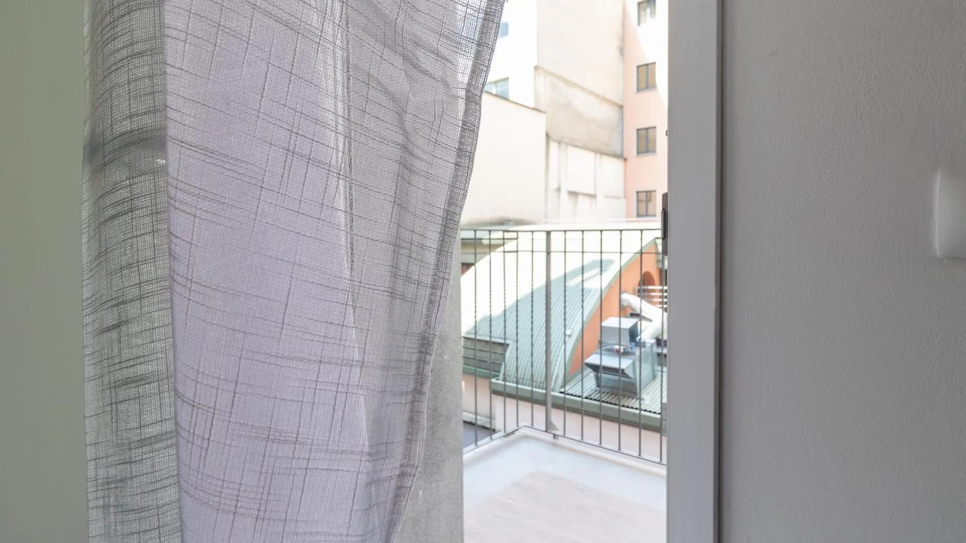 Italianway - Fara 29 Apartment Milan Italy
